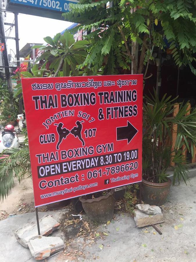 Muay Thai Hostel Club 107 Jomtien Beach Exterior photo